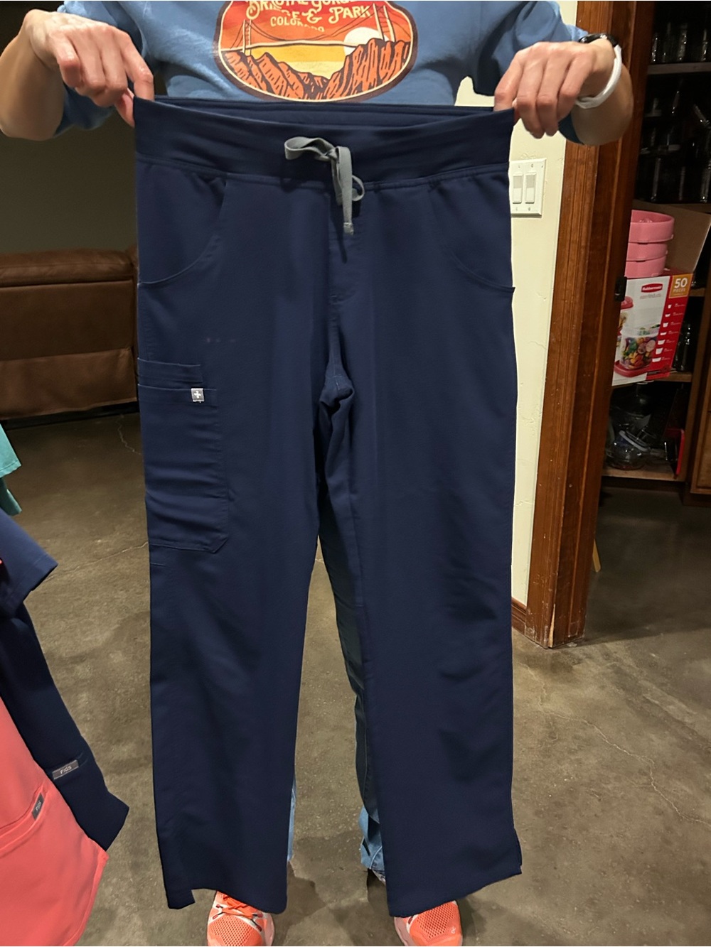 Women’s figs Kade cargo pants